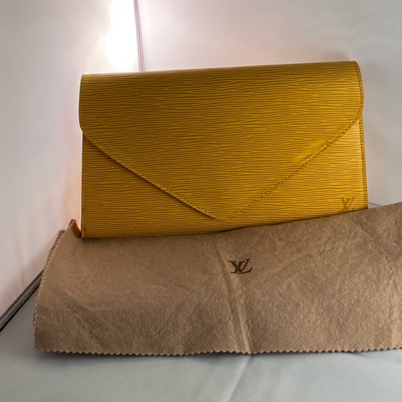 Louis Vuitton Clutch Epi Leather Yellow - Picture 15 of 16